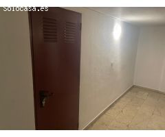 PLAZA DE GARAJE EN EL CENTRO DE ALICANTE CON TRASTERO ENORME