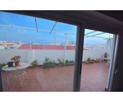 Ático con terraza de ensueño, orientación sur y sol todo el día (Alicante centro)