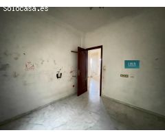 Casa 5D en venta en Carrión de los Céspedes