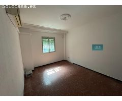 Bajo exterior en venta en calle Otoño