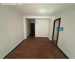 Bajo exterior en venta en calle Otoño