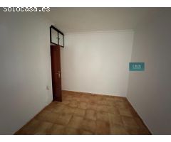 Bajo exterior en venta en calle Otoño
