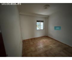 Bajo exterior en venta en calle Otoño