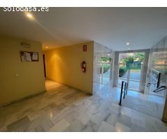 Amplio piso de 3 dormitorios en Simón Verde (Mairena del Aljarafe)