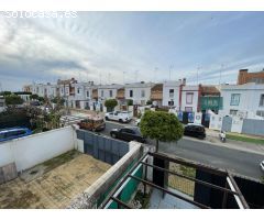 Casa adosada en venta en Huévar del Aljarafe – Urbanización Guadial