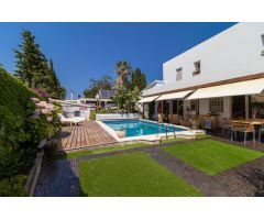 Deslumbrante chalet con piscina en Empuriabrava