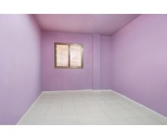 Se vende amplio piso de 4 dormitorios zona Pere Garau