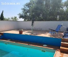 CASA CON ENCANTO  EN ALBATERA
