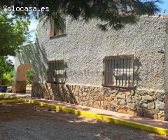 CASA CON ENCANTO  EN ALBATERA