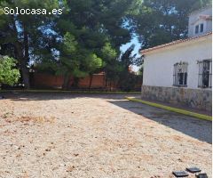 CASA CON ENCANTO  EN ALBATERA