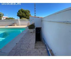 Encantador Chalet en la Zona Tranquila de Bacarot - Alicante