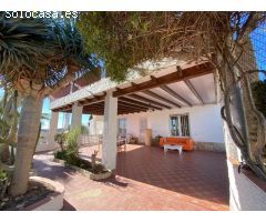 Encantador Chalet en la Zona Tranquila de Bacarot - Alicante