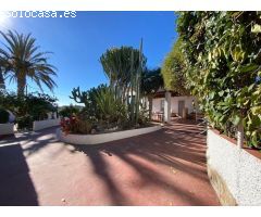 Encantador Chalet en la Zona Tranquila de Bacarot - Alicante