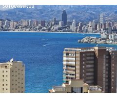 BENIDORM: PISO CON VISTAS AL MAR Y A LA MONTAÑA