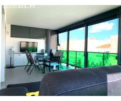 ALQUILER VACACIONAL .Apartamento esquinero con gran terraza.