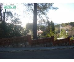 PARCELA A DOS CALLES EN LAS COLINAS OLIVELLA.