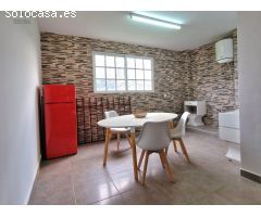 OPORTUNIDAD- LOCAL COMERCIAL EN PLANTA BAJA-REFORMADO Y TOTALMENTE DIÁFANO.