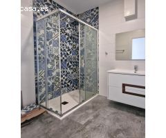 OPORTUNIDAD- LOCAL COMERCIAL EN PLANTA BAJA-REFORMADO Y TOTALMENTE DIÁFANO.