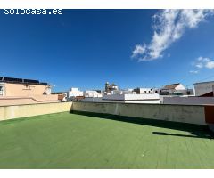 BUENA CASA EN EL CENTRO DE LOS BARRIOS¡¡