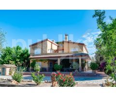 MAGNIFICO CHALET EN ELCHE