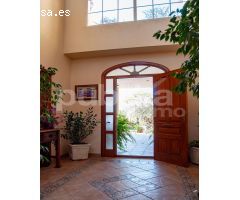 MAGNIFICO CHALET EN ELCHE