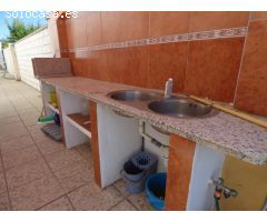 Villa en venta en Las Lagunas, Mijas + 6 naves colindantes