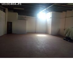 Villa en venta en Las Lagunas, Mijas + 6 naves colindantes