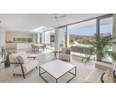 PRECIOSA VILLA EN SANTA CLARA GOLF, Marbella CON ESPECTACULARES VISTAS AL GOLF Y AL MAR