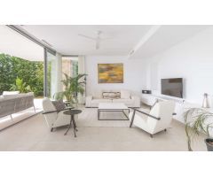 PRECIOSA VILLA EN SANTA CLARA GOLF, Marbella CON ESPECTACULARES VISTAS AL GOLF Y AL MAR