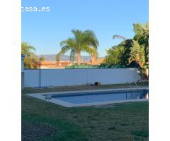 Magnifica villa independiente en una sola planta en venta