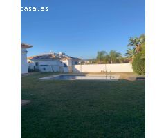 Magnifica villa independiente en una sola planta en venta