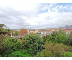 Adosado con piscina en cascada en Malaga