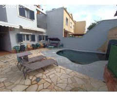 Adosado con piscina en cascada en Malaga