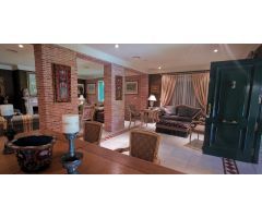ESPECTACULAR  CHALET EN PEÑA LAS AGUILAS