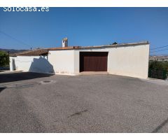 Se vende casa en La Cinta, barriada de Arboleas!!!