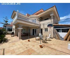 Se vende fantástico chalet en Vera playa!!!