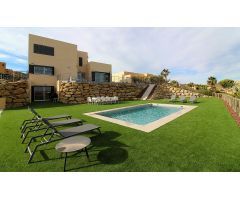 SE VENDE EXCLUSIVA VILLA DE 6 DORMITORIOS EN VALLE DEL ESTE, VERA!!!