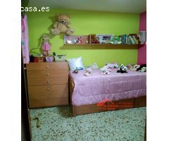 Casa Espaciosa y Acogedora en Almodóvar: ¡Su Nuevo Hogar lo Espera!