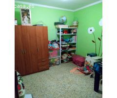 Casa Espaciosa y Acogedora en Almodóvar: ¡Su Nuevo Hogar lo Espera!