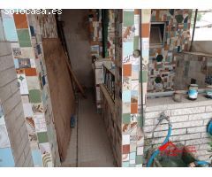 CASA EN EL CARMEN JUNTO A OLLERÍAS PARA REFORMAR