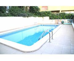 Precioso ático con solárium privado en el centro de Segur de Calafell