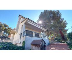 Magnifica casa independiente en Segur de Calafell