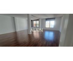 lujoso piso junto merado colon y jardines del Turia Valencia