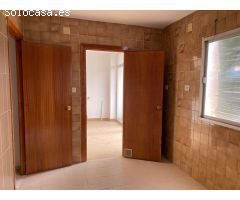 Piso en Venta en Huetor Tajar, Granada
