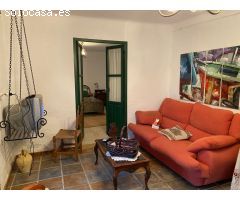 CORTIJO RURAL SITUADA EN ZONA TRANQUILA DE LOJA CON 1.400M² DE SUPERFICIE DE TERRENO Y VIVIENDA !!!