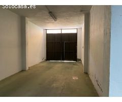 LOCAL COMERCIAL CON 300M² DE SUPERFICIE EN PLENO CENTRO DEL PUEBLO !!!