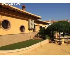 PRECIOSO CHALET DE LUJO CON TODAS LAS COMODIDADES Y GRANDES SUPERFICIES 1.614M2 ZONA DE LA FABRICA