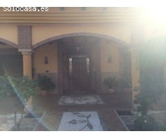 PRECIOSO CHALET DE LUJO CON TODAS LAS COMODIDADES Y GRANDES SUPERFICIES 1.614M2 ZONA DE LA FABRICA
