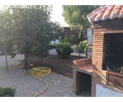 PRECIOSO CHALET DE LUJO CON TODAS LAS COMODIDADES Y GRANDES SUPERFICIES 1.614M2 ZONA DE LA FABRICA