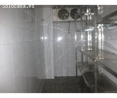 GRAN COMPLEJO COMPUESTO POR NAVES,RESTAURANTE,CHALET,CASA DE MADERA,DESGUACE Y SOLAR PARA VEHÍCULOS.